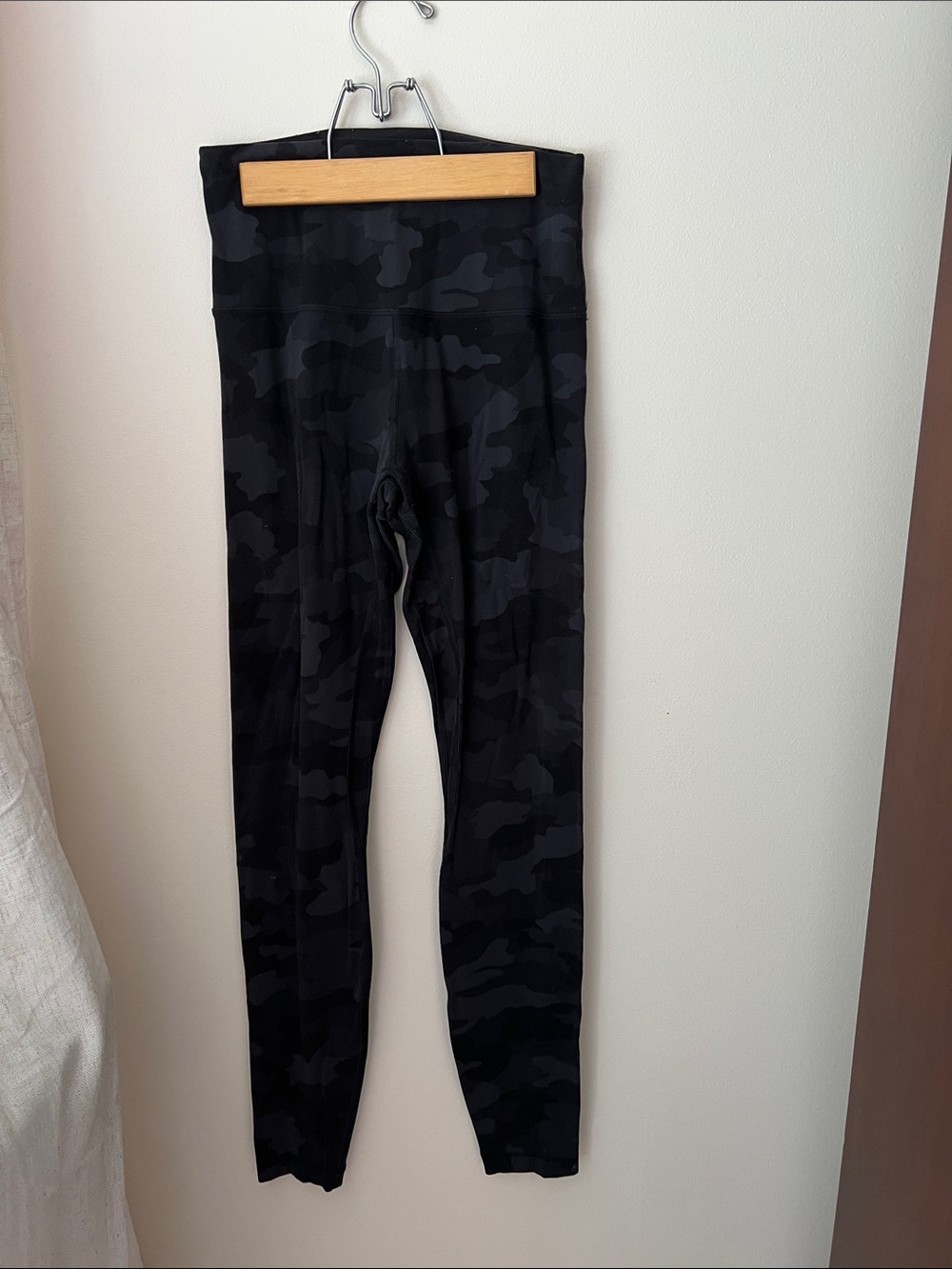 lululemon athletica Camo Black Leggings with Silver Logo